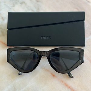Christian Dior Women’s Catstyle Dior 1 53m sunglasses